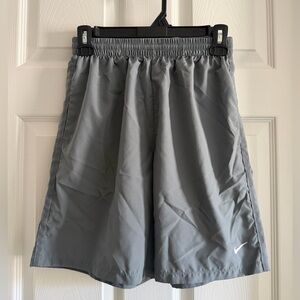Nike Boys Dri-Fit Light Gray Athletic Shorts XL